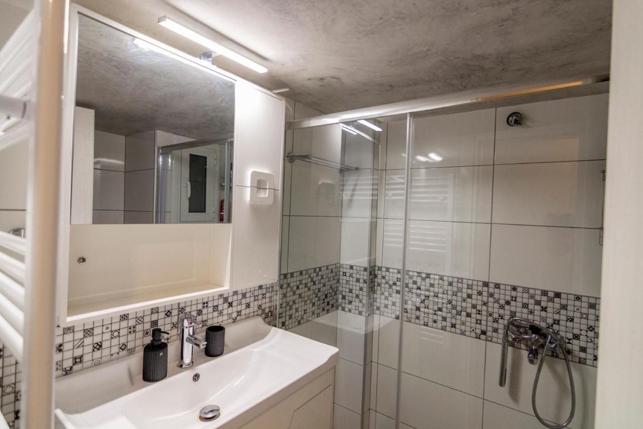Luxury Apartment 10' From The Center! Atenas Exterior foto